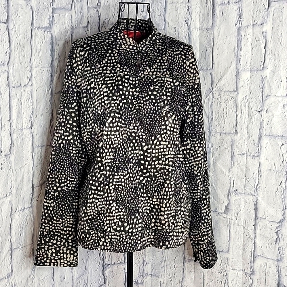 CHICO'S Tan and Black Leopard Print Lightweight Jacket